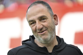 Coach Frank Schmidt 1. FC Heidenheim 1846 FCH Portrait smiles Voith-Arena, Heidenheim,