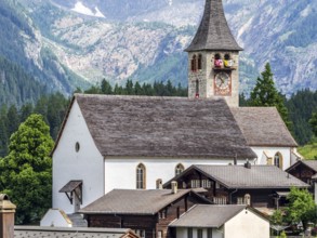 Ernen with the parish church Saint Georg, Gom, Canton of Valais, Switzerland, Europe