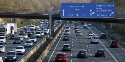 Many cars on the A 3 motorway, Erkrath, Bergisches Land, North Rhine-Westphalia, Germany, Europe