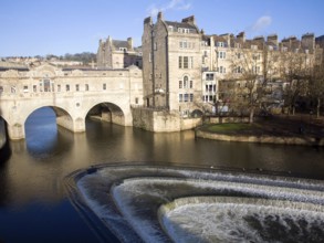 Pulteney Bridge on the River Avon, Bath, England, United Kingdom, Europe