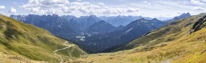 Alpine panorama, view from the Carnic main ridge to the Sesto Dolomites, Carnic Alps, Carinthia,