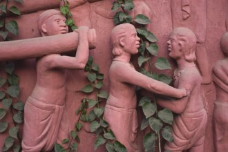 Terracotta representing tribal persons, Bastar region, Chhattisgarh, India, Asia