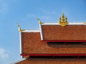 Roof of Wat May Suwannaphumaham Monastery, Luang Prabang, Laos, Asia