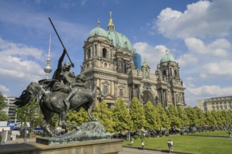 Amazon on horseback, Berlin Cathedral, Lustgarten, Mitte, Berlin, Germany, Europe