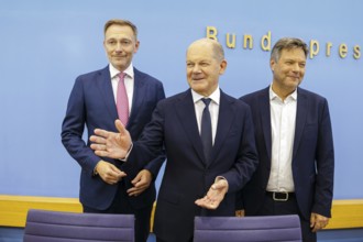 Christian Lindner (FDP), Federal Minister of Finance, Olaf Scholz (SPD), Federal Chancellor, and