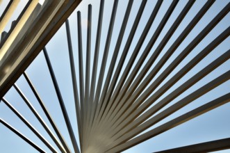 Sculpture Lebenskraft by the Spanish sculptor and draughtsman Andreu Alfaro on Jockel-Fuchs-Platz,