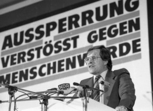 DGB rally for a ban on lock-outs 26.01.1980 in Hanover, Germany, Europe