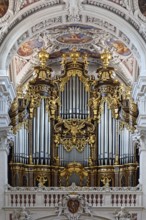 Main organ with 126 stops, part of the largest organ system in Europe, St. Stephen's Cathedral,