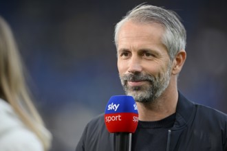 Coach Marco Rose RasenBallsport Leipzig RBL in interview Microphone Logo SKY, PreZero Arena,