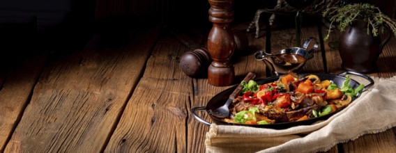 Tender beef with various vegetables