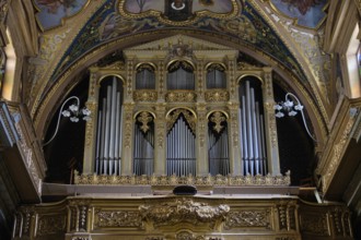 The organ loft of the Collegiate Parish Church of St Paul's Shipwreck, Valletta, Malta, Europe