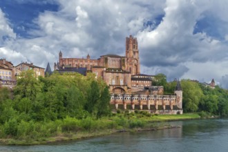 View of cathedral and Berbie palace from Tarn river, Albi, France, Europe