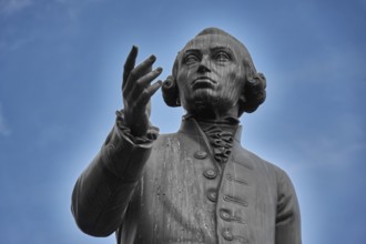 Kant Monument, statue of Immanuel Kant, German philosopher of the Enlightenment, Ulitsa