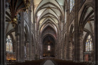 Strasbourg Cathedral, Cathédrale Notre-Dame de Strasbourg, interior, view to the east