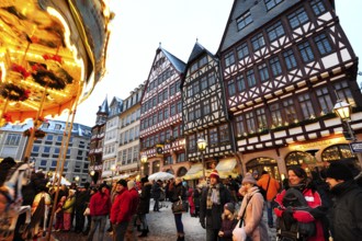 Christmas market, carousel and half-timbered houses at the Römer, Römerberg, Old Town, Frankfurt am