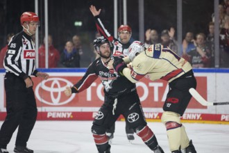 LanxessArena, Cologne, North Rhine-Westphalia, Joshua Currie (Cologne Sharks, #18), Ryan Stoa