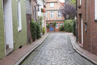 Narrow alley, Stade, Lower Saxony, Germany, Europe