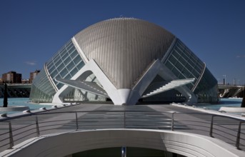 City of Arts and Sciences (cat./val. Ciutat de les Arts i de les Ciències), L'Hemisfèric cinema (el