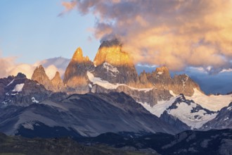 Mount Fitz Roy in the morning light in Los Glaciares El Chaltén National Park, Santa Cruz,