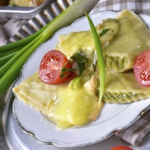 Swabian ravioli gratinated with cheese