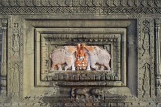 Statue, maheshwar ghat, khargone, madhya pradesh, india, asia
