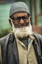 Kashmiri man, Dawar village, Gurez, Bandipora, Kashmir, India, Asia