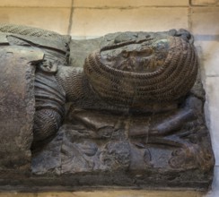 London, Temple Church, polygon with tombs of the Knights Templar, here William Marshall, First Earl