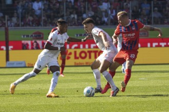 Football match, Junior ADAMU SC Freiburg and Maximilian EGGESTEIN SC Freiburg fighting for the ball