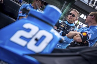 ED CARPENTER (20) of Indianapolis, Indiana prepares to qualify for the 108th Running of the