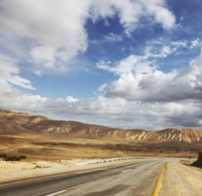 Empty road. Wonderful winter day in the Judean desert
