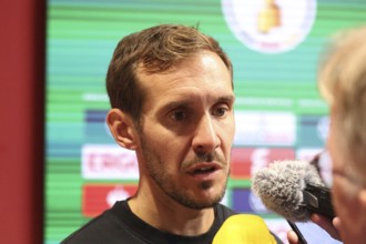 Head coach / coach Julian Schuster (SC Freiburg) at the press conference, PK after the match for