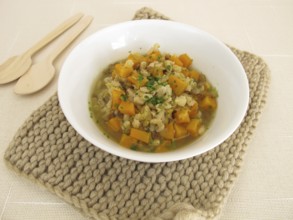 Stew with barley and lentils