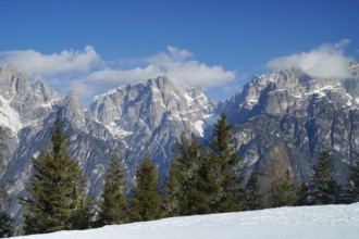 Sesto Dolomites, Dolomites, Eastern Alps, winter, ski, Auronzo di Cadore, Veneto region, Belluno