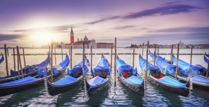 venice in the early morning hours