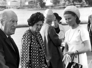 Queen Sonja of Norway. Born 4 july 1937. Wife of king Harald V. Here together with Prince Carl
