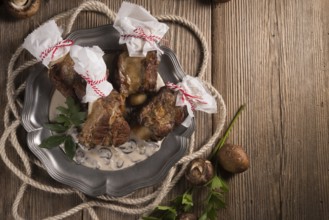 Grilled rinderrippchen with mushroom sauce