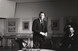 Danny Kaye. 1911-1987. American actor etc pictured during a visit to Sweden in december 1974. Ref