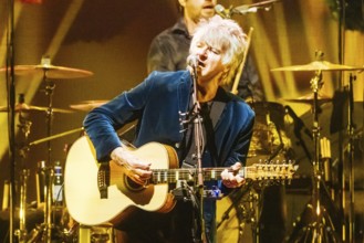 MELBOURNE, AUSTRALIA - DECEMBER 10: Neil Finn of Crowded House performs at Rod Laver Arena on