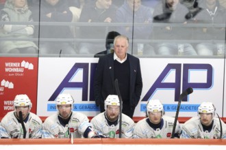 Head coach Doug Shedden (Iserlohn Roosters) at the DEL match 24-25, Sptg. 10: Schwenninger Wild