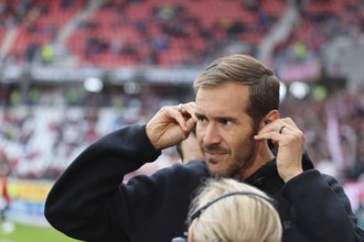 Head coach / coach Julian Schuster (SC Freiburg) at the match of the 1st FBL: 24-25: 1st FBL: