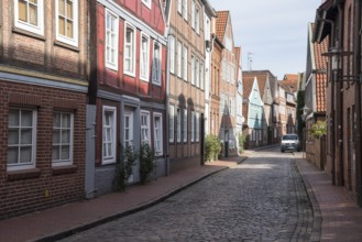 Narrow alley, Stade, Lower Saxony, Germany, Europe
