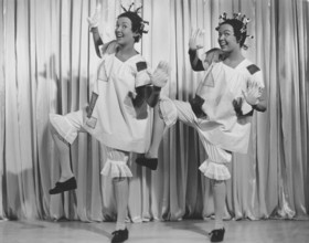 Dancing in the 1940s. Betty Grable and June Haver during the recording of the film The Dolly