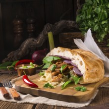 Gyros pita with wild garlic