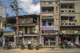 Dry Cleaners shops Buildings, Vadodara, Gujarat, India, Asia