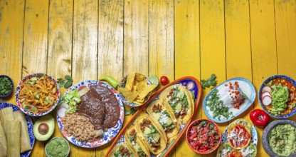 Food, Food, Mexican festive food for independence day, independencia chiles en nogada, tacos al