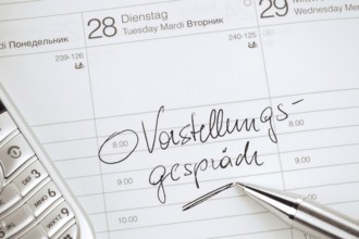 An appointment is entered in a calendar: Interview Austria