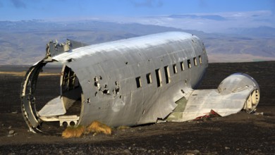 Europe, Scandinavia, Iceland, Aircraft wreck at Cape Dyrholaey, Europe