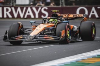 Lando Norris of Great Britain drives the McLaren Formula 1 Team MCL39 during qualifying at Albert