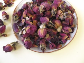 Dried rose petals