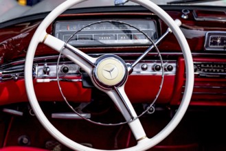 Vintage Mercedes-Benz 220 S cabriolet, built in 1957, 2195 cc, 100 hp, 160 km/h, close-up of the